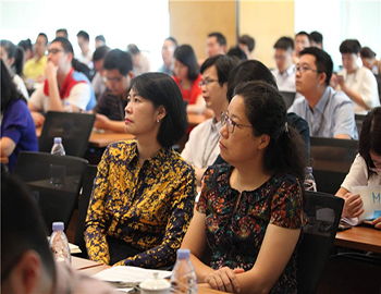 喜迎十九大 不忘初心跟党走 ——新澳门全年免费原料网党委组织收看十九大开幕式